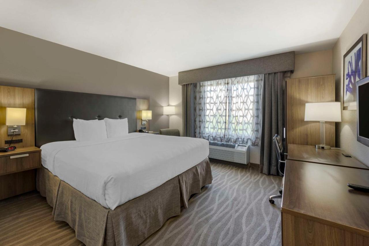 Best Western Plus Nashville Airport Hotel - Bna Екстериор снимка