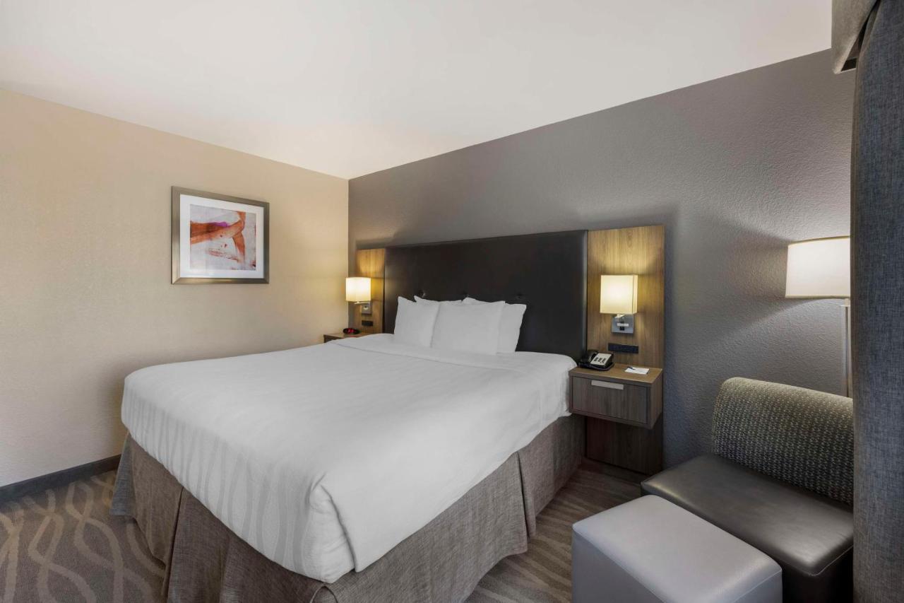 Best Western Plus Nashville Airport Hotel - Bna Екстериор снимка