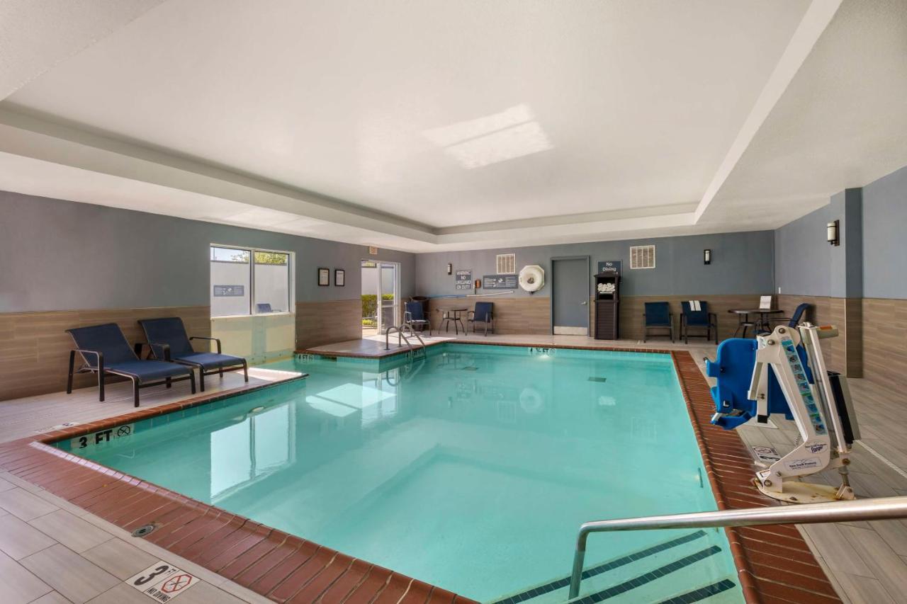 Best Western Plus Nashville Airport Hotel - Bna Екстериор снимка