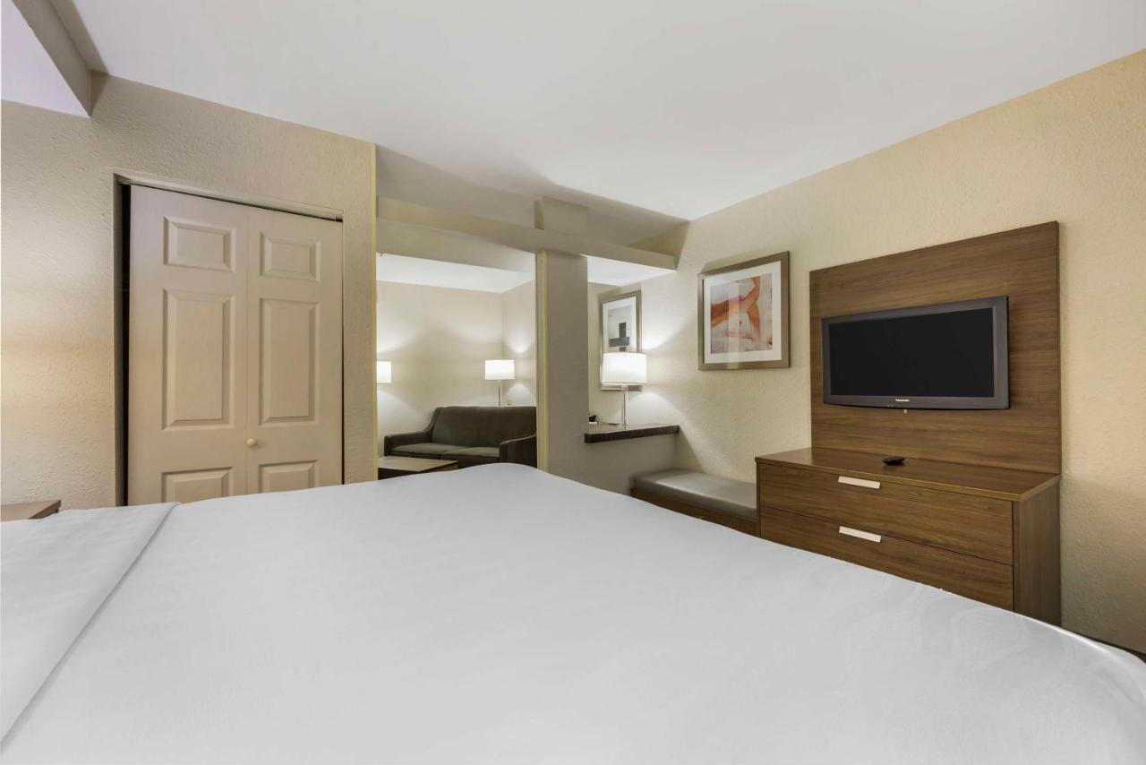 Best Western Plus Nashville Airport Hotel - Bna Екстериор снимка